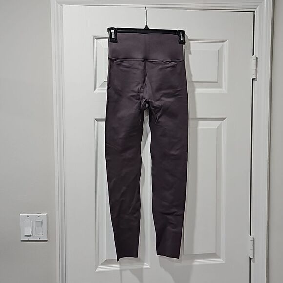 Fabletics Sculptknit Leggings - Picture 2 of 2